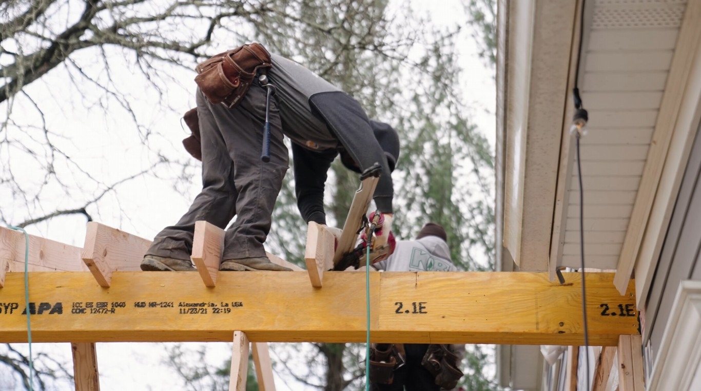 Expert sunroom installation crew at work in Burbank, CA